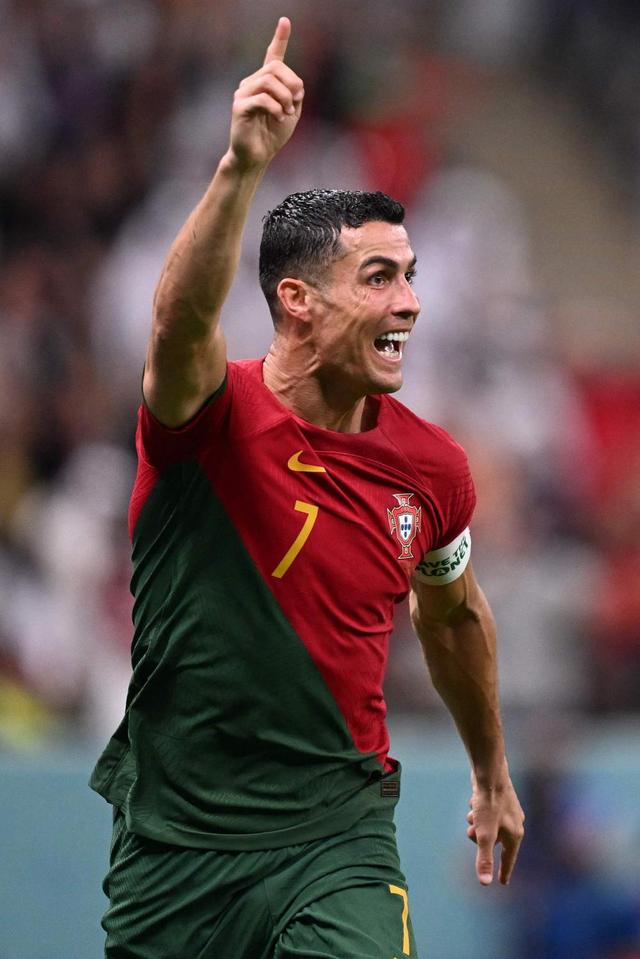 海廷加：奥斯梅恩和伊布、德罗巴一样强大，始终是一个威胁