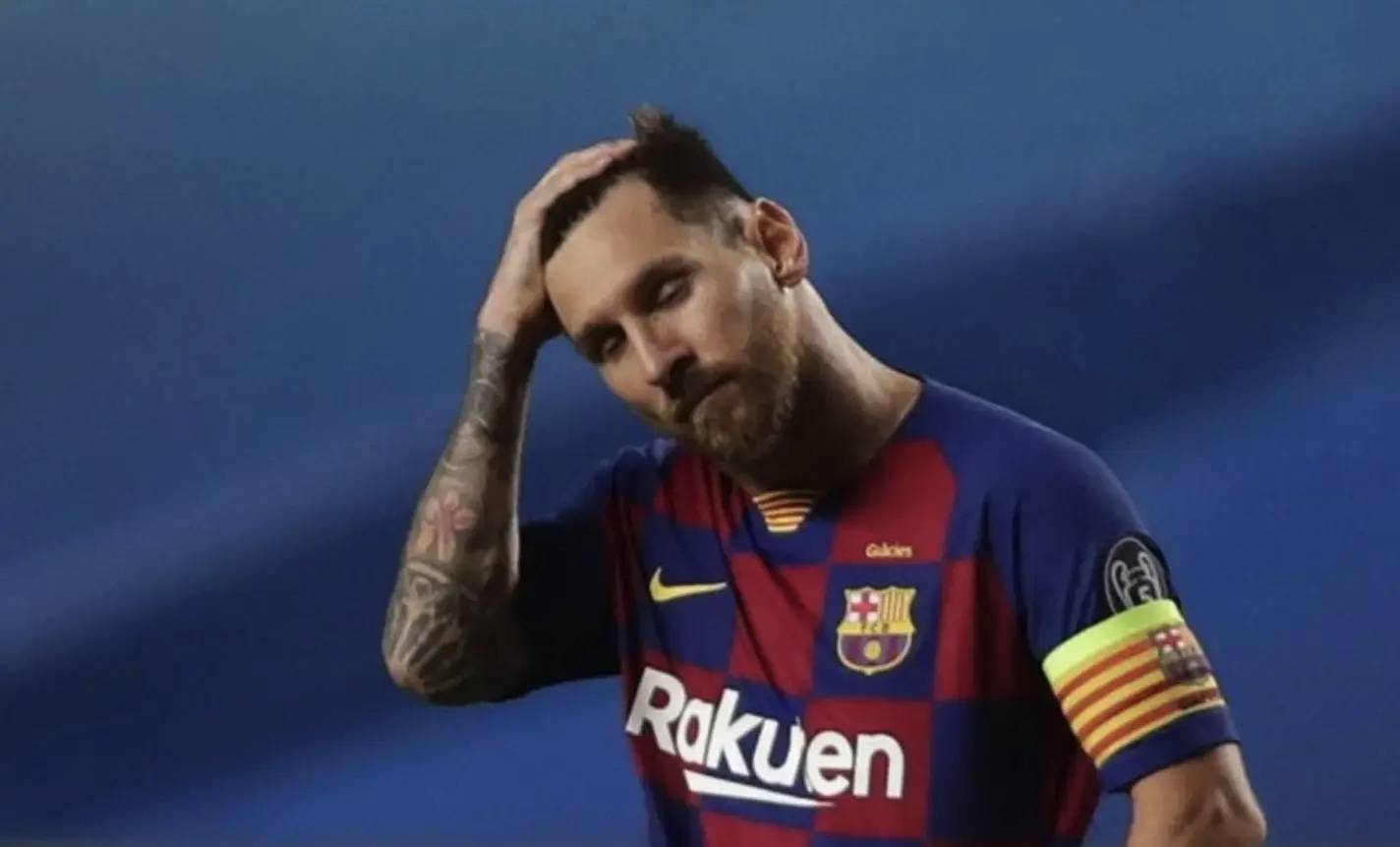 安东内拉偶遇网红街头采访：你是做什么工作的