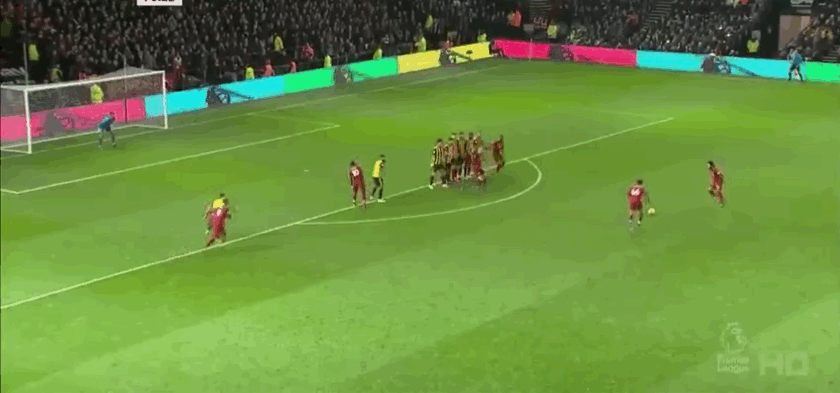 图片报：因两名前锋状态差，多特考虑冬窗签维罗纳前锋焦瓦内