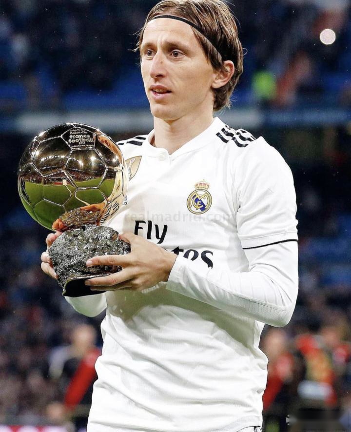 中国职业联赛财务指标：中超俱乐部单个财年支出不能超过6亿元